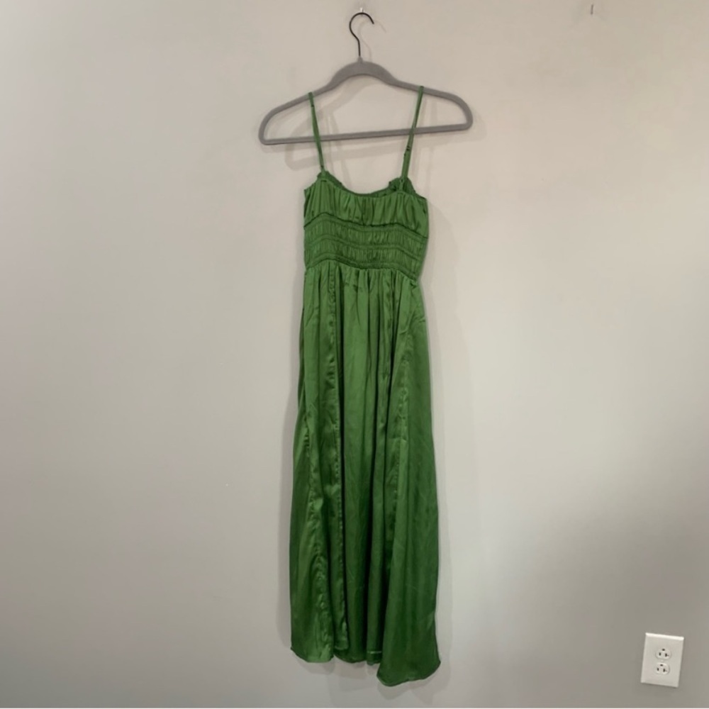Abercrombie & Fitch Dress Smocked Bodice Satin Maxi in Green - Picture 3 of 5